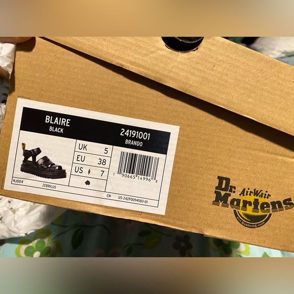 Dr.Martens BLAIRE WOMEN'S BRANDO LEATHER STRAP SANDALS - Picture 3 of 4